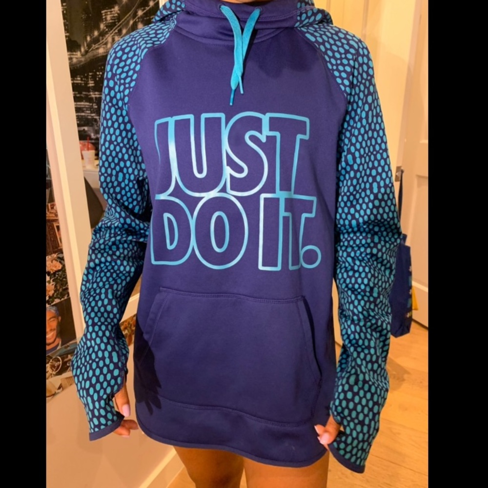 nike hoodie